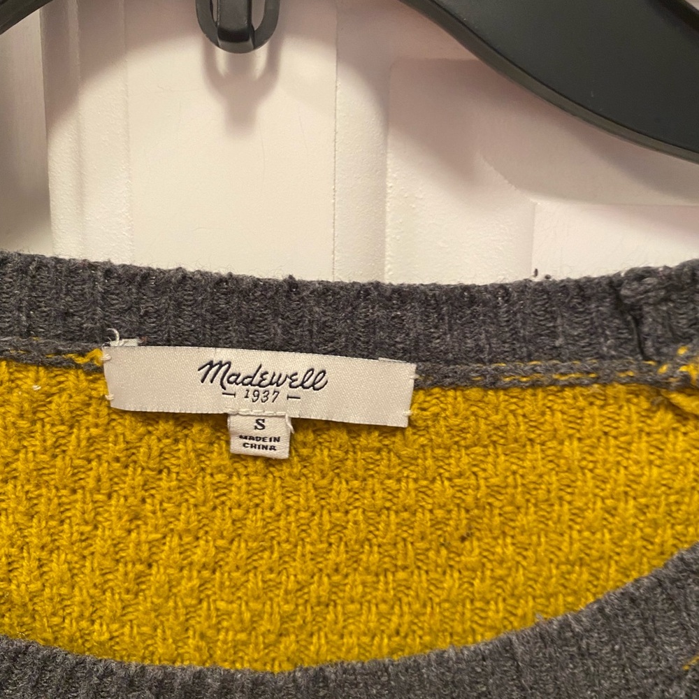 Madewell Gray Yellow Long Sleeve Crew Neck Stripe Knit Sweater Women’s Size S - Picture 3 of 5